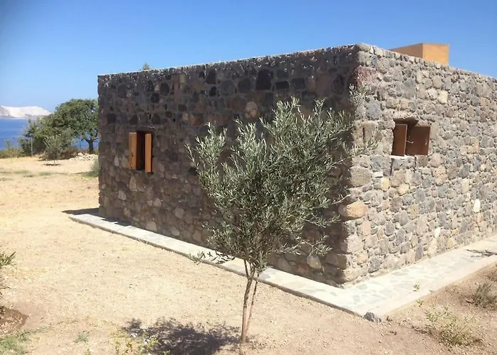 펜션 Loutra Olive Garden Stone House #3 Mandrákion