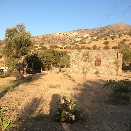 別荘 Loutra Olive Garden Stone House #3 Mandrákion